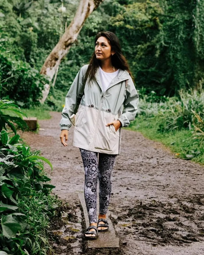 Passenger Clothing Fresh Air Recycled Leggings Black Floral Women Activewear