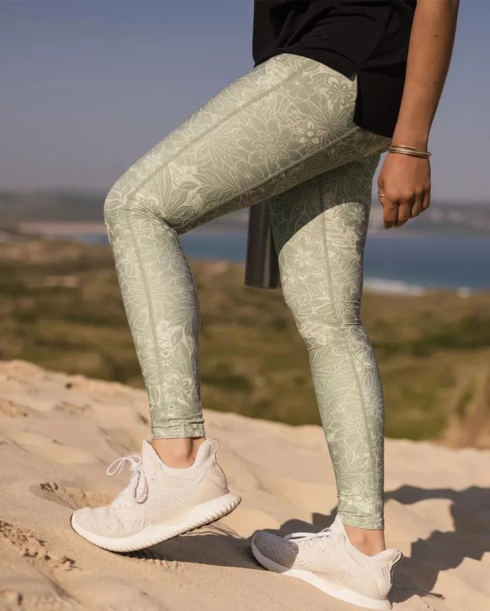 Passenger Clothing Fresh Air Recycled Leggings Pistachio Floral Women Activewear