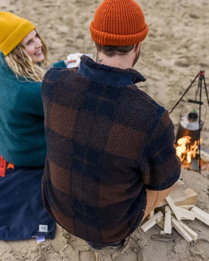 Passenger Clothing Trekker Recycled DeepPile Sherpa Fleece Chestnutdeep Navy Check Men Fleece