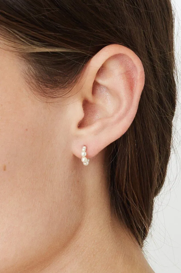 Petite Cream Pearl Holly Hoop Earrings Women Chan Luu Earrings