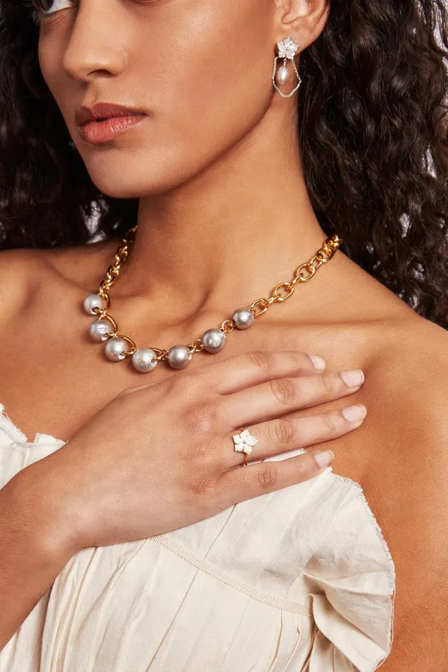 Plumeria Ring White MOP Women Chan Luu Rings