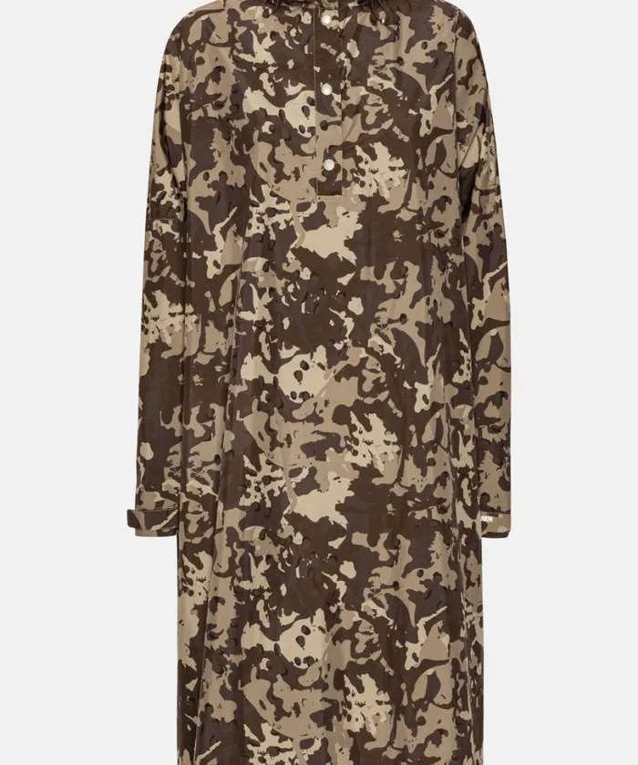Poncho W Sleeves 8211 Brown Camo RainwearClothing Ilse Jacobsen Knitwear Poncho W Sleeves 8211 Brown Camo RainwearClothing Ilse Jacobsen Knitwear