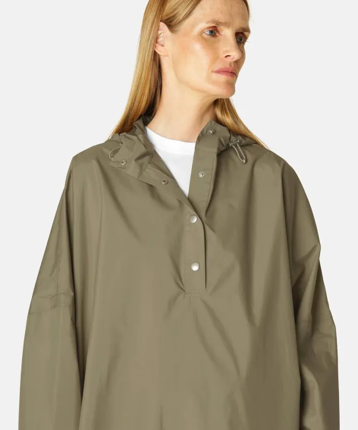 Poncho W Sleeves 8211 Covert Green RainwearClothing Ilse Jacobsen Knitwear Poncho W Sleeves 8211 Covert Green RainwearClothing Ilse Jacobsen Knitwear