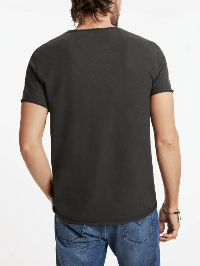 ROYAL PEACE TEE Black Clothing John Varvatos Graphic Tees