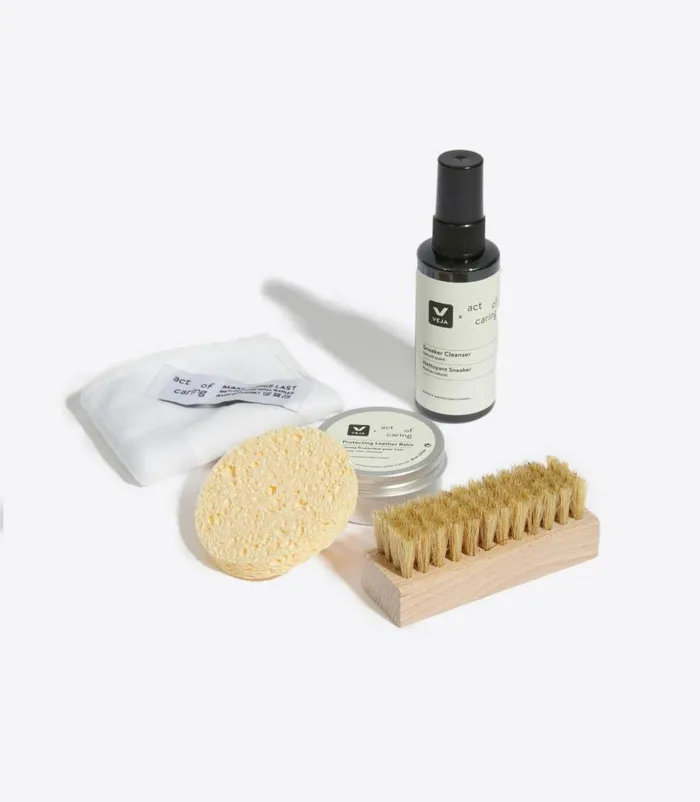 VEJA Accessories MenWomen SNEAKER CARE KIT VEJA X ACT OF CARING