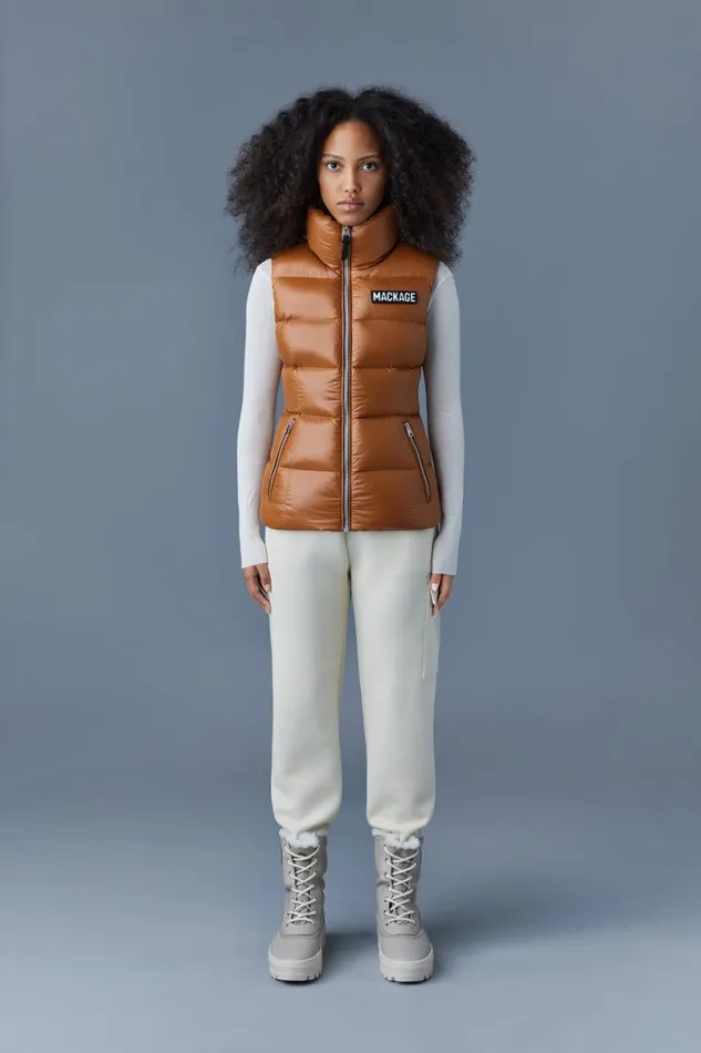 Vests Women Mackage CHAYA Lustrous Light Down Vest For Ladies Black