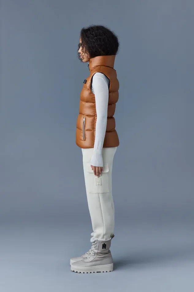 Vests Women Mackage CHAYA Lustrous Light Down Vest For Ladies Black