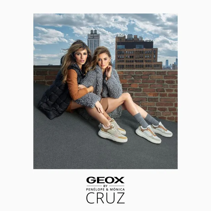 Woman Geox Sneakers NEBULA 20 X WOMAN Dark GreyLight Taupe Low Top Sneakers Dark Greylight Taupe
