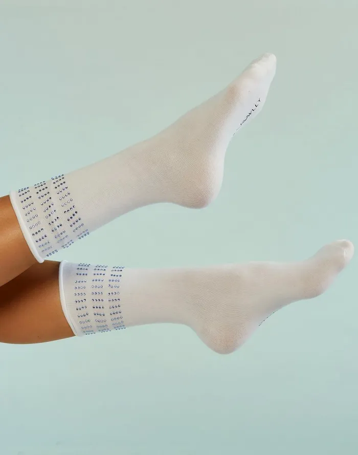Women Cynthia Rowley Accessories Crystal Sport Socks Wtblu