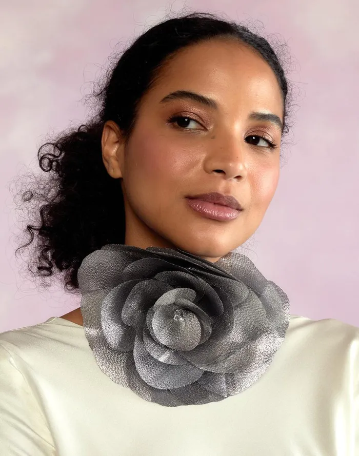 Women Cynthia Rowley Accessories Organza Flower Ties Silver Women Cynthia Rowley Accessories Organza Flower Ties Silver