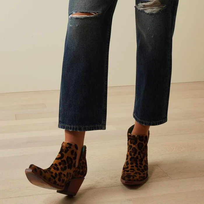 Women Denim Ariat Ultra High Rise Tomboy Straight Jean Bora Bora Women Denim Ariat Ultra High Rise Tomboy Straight Jean Bora Bora