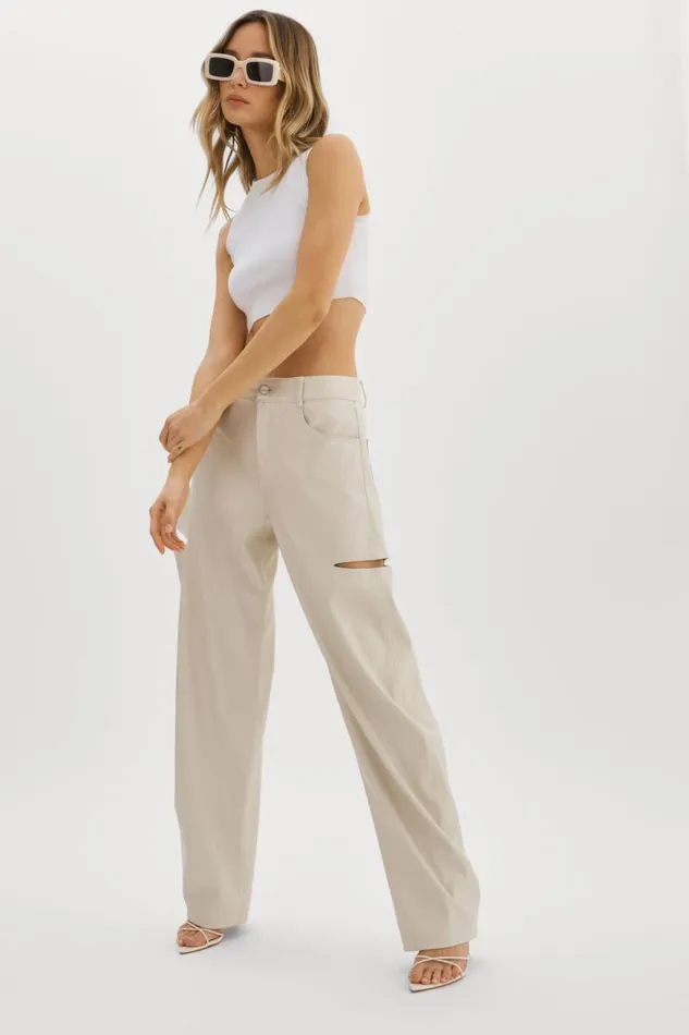 Women FALEEN Faux Leather Loose Pants Ivory LAMARQUE Pants and Shorts Women FALEEN Faux Leather Loose Pants Ivory LAMARQUE Pants and Shorts