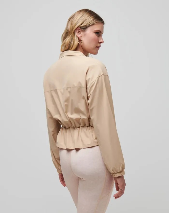 Women Jackets TravisMathew GIRLS WEEKEND TECH WOVEN JACKET Cuban Sand Women Jackets TravisMathew GIRLS WEEKEND TECH WOVEN JACKET Cuban Sand