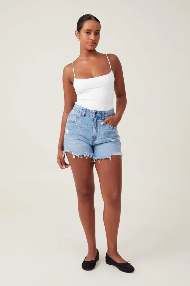 Women Jeans Cotton On Curvy High Mom Denim Short Breeze Blue Rip
