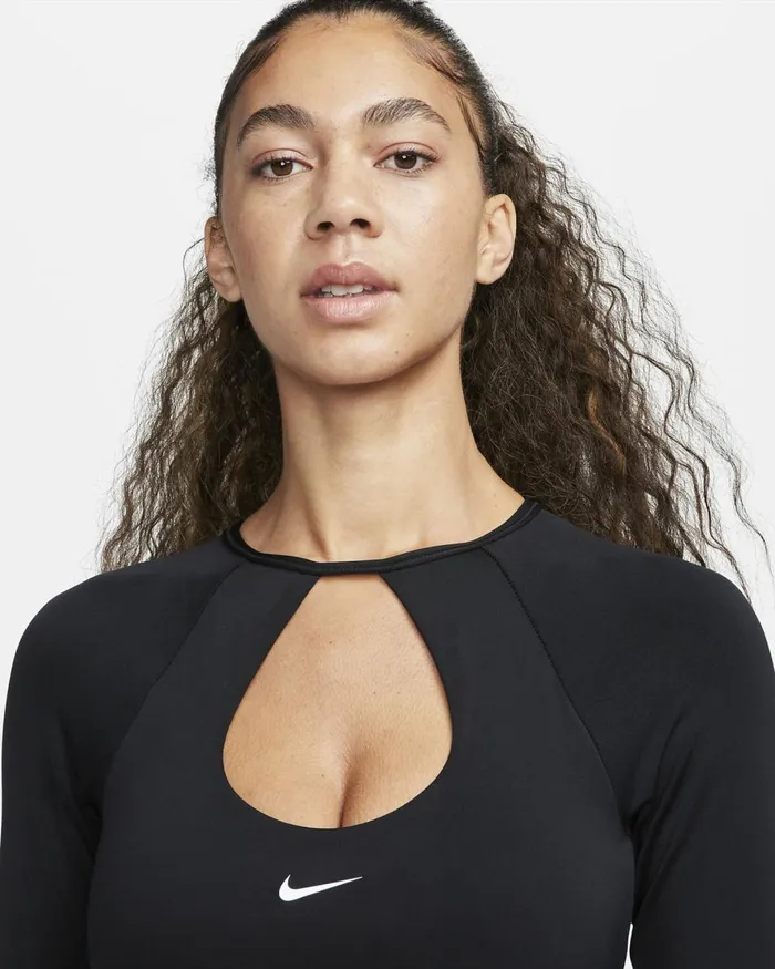Women Nike Sports Bras Crop Top Blackwhite