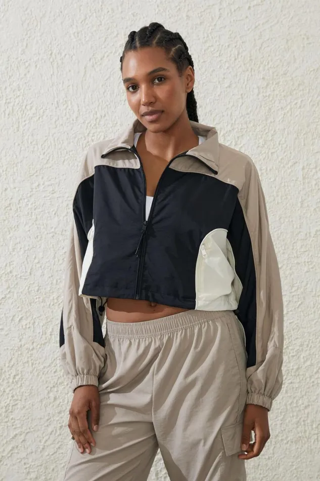 Women Puffers and Jackets Cotton On Cropped Contrast Anorak White Pepperblackcoconut Milk