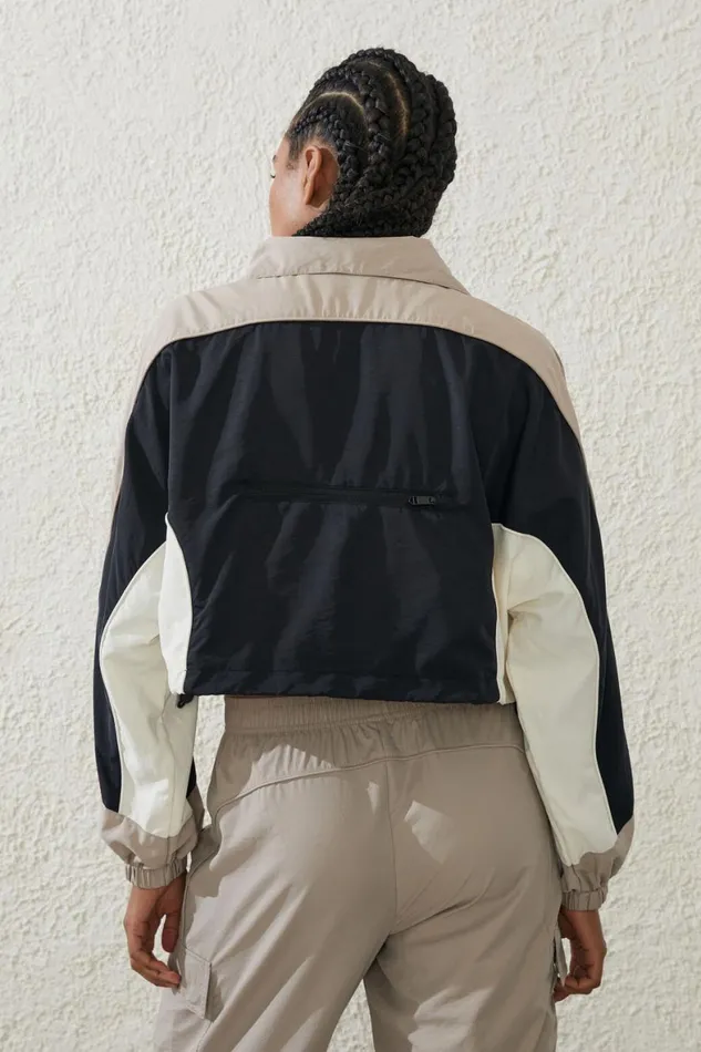 Women Puffers and Jackets Cotton On Cropped Contrast Anorak White Pepperblackcoconut Milk