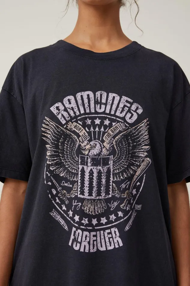Women Tops Cotton On The Oversized Band Tee Lcn Mt Ramones Eagle Posterblack