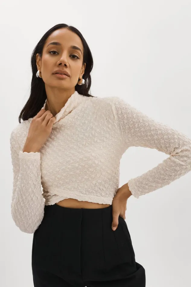 Women VELMA Crossover Long Sleeve Top Off White LAMARQUE Tops Women VELMA Crossover Long Sleeve Top Off White LAMARQUE Tops