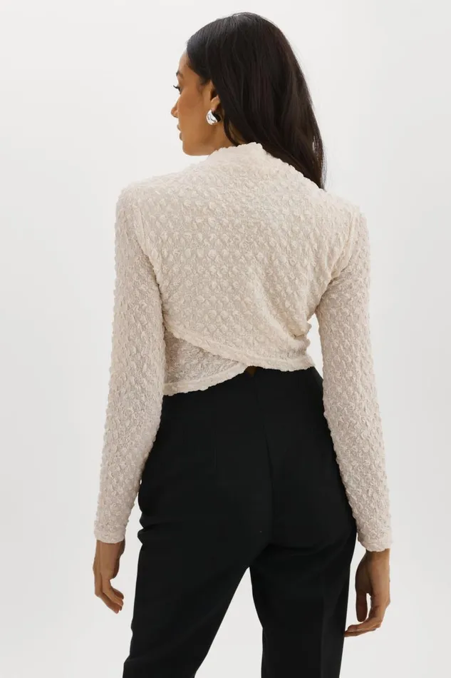 Women VELMA Crossover Long Sleeve Top Off White LAMARQUE Tops Women VELMA Crossover Long Sleeve Top Off White LAMARQUE Tops